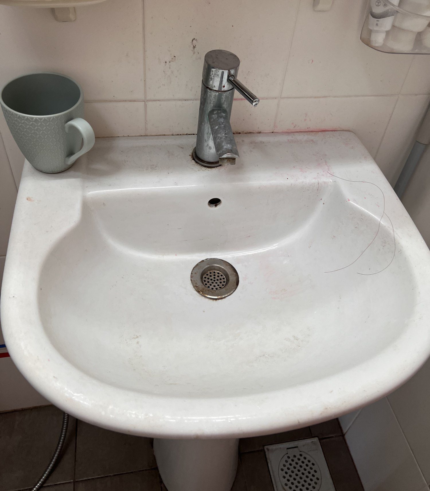 Regular home cleaning services in Singapore