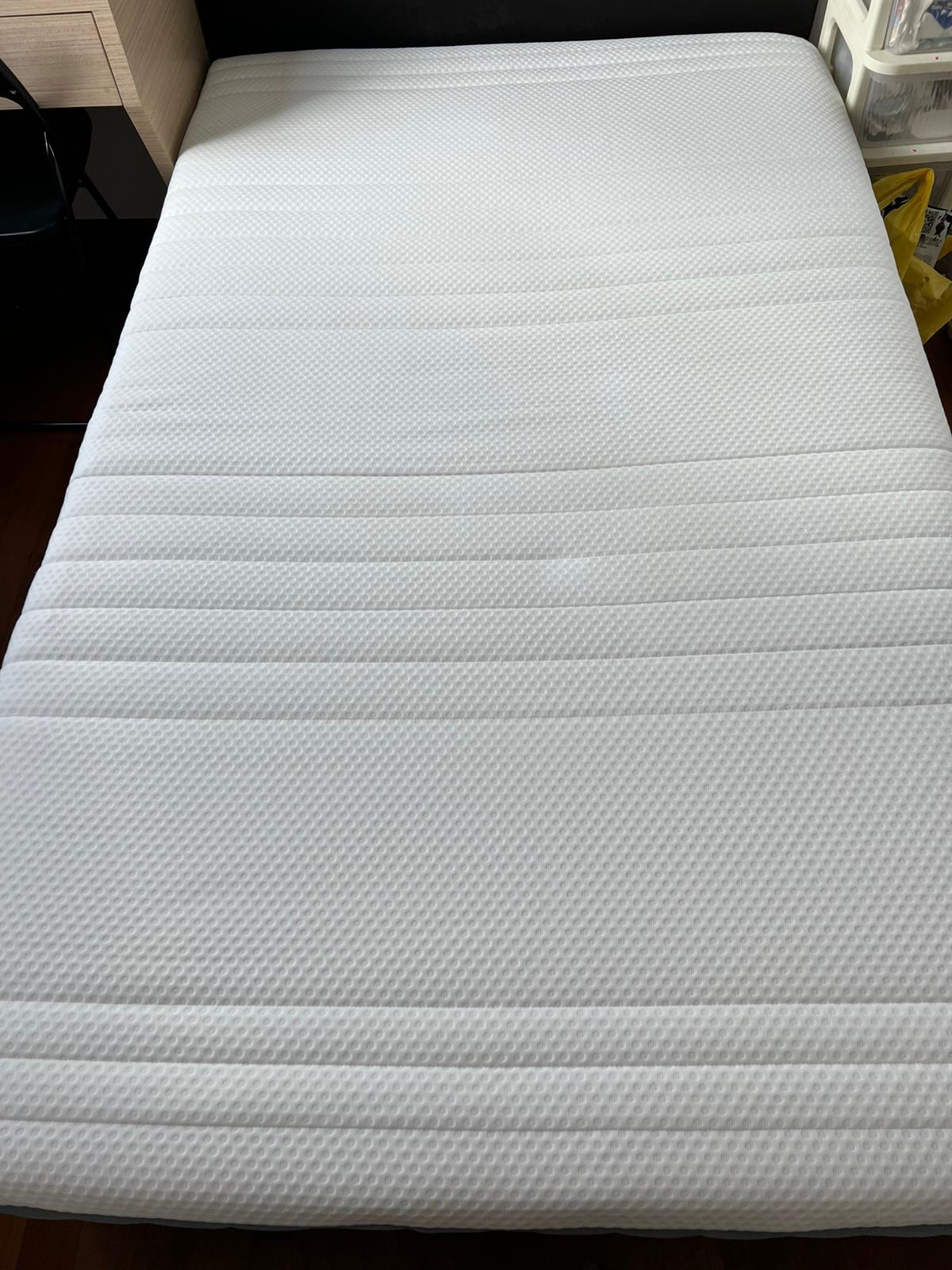 Mattress cleaning services in Singapore